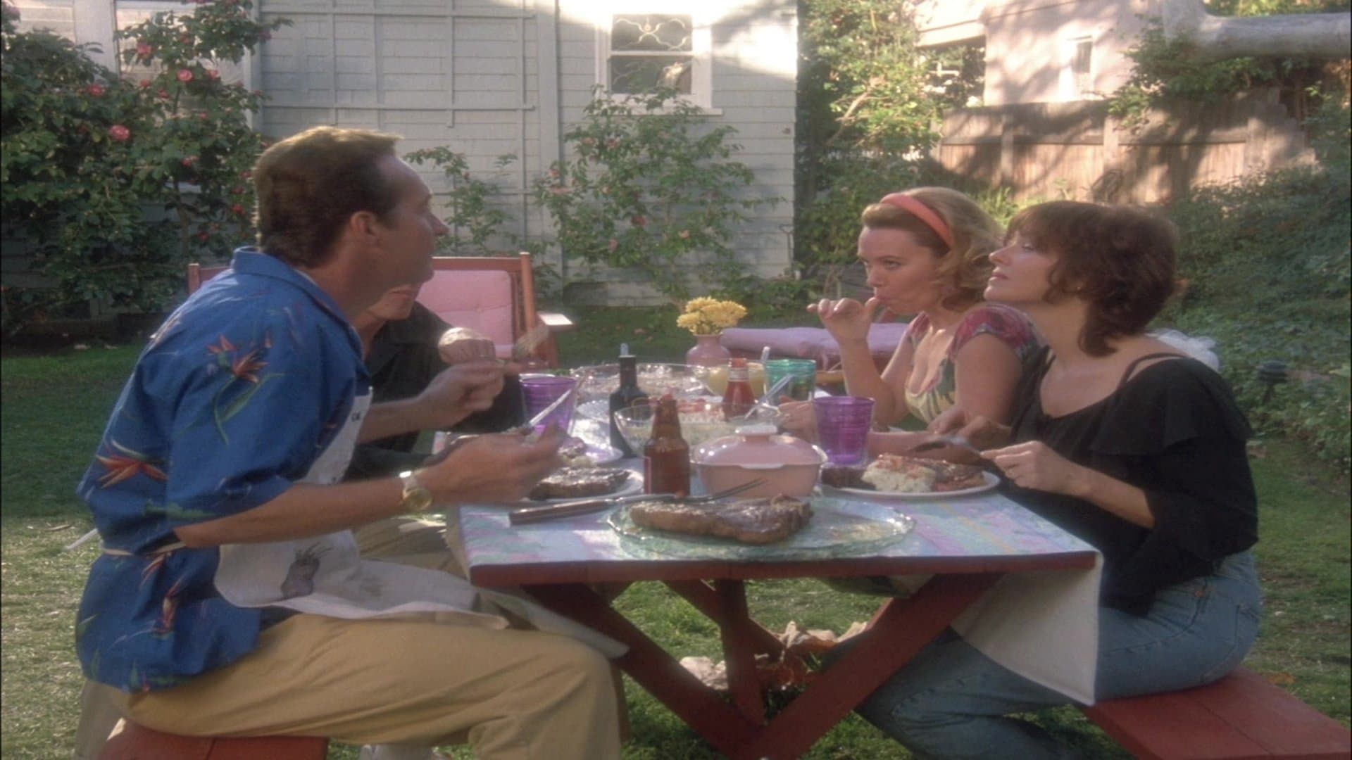 Next Door - Zur Hölle mit den Nachbarn