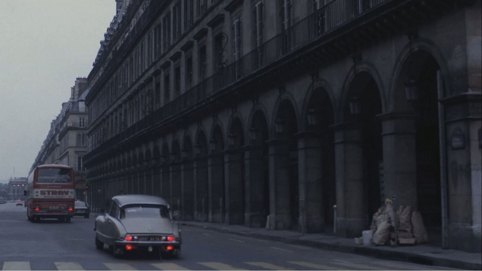 Les Mains négatives