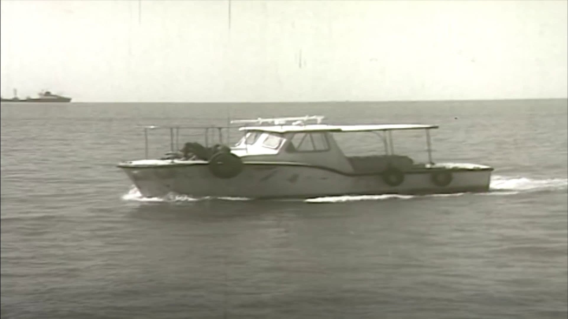 Ván bài lật ngửa 5: Trời xanh qua kẽ lá