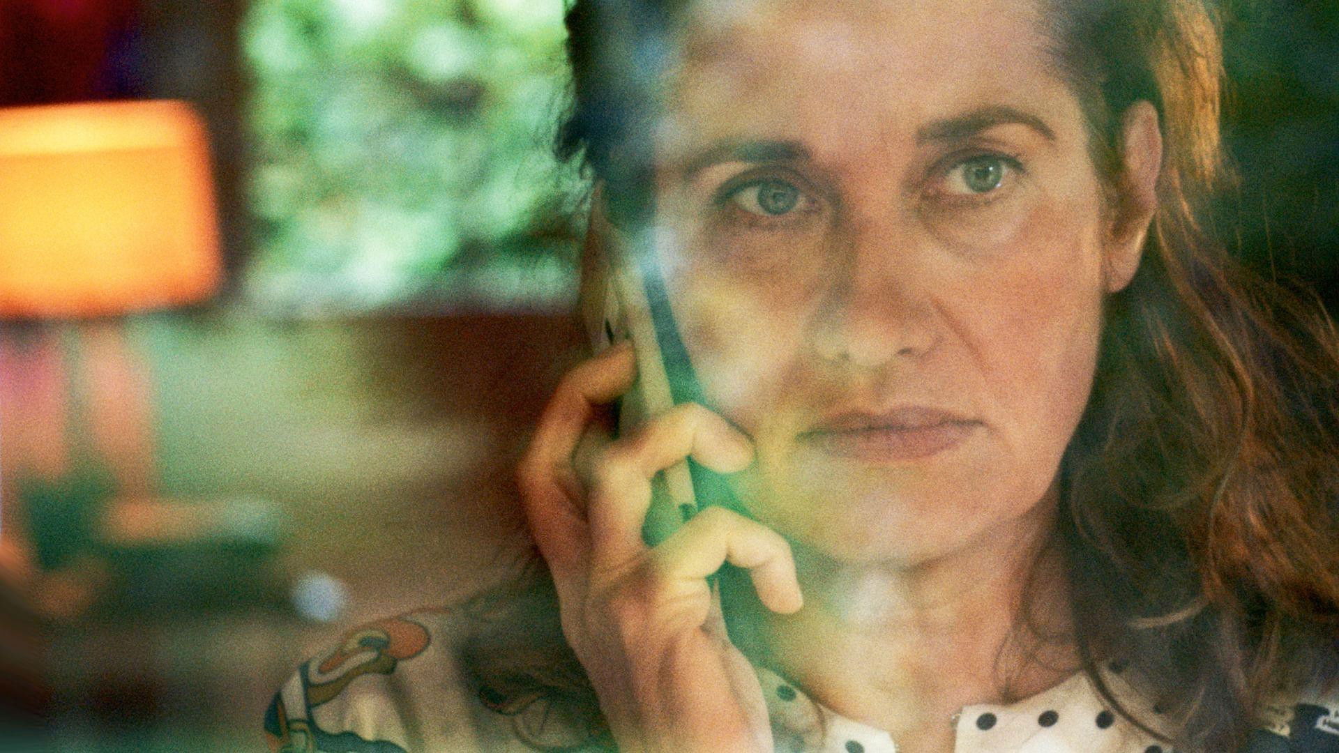 Versteckt im hohen Gras