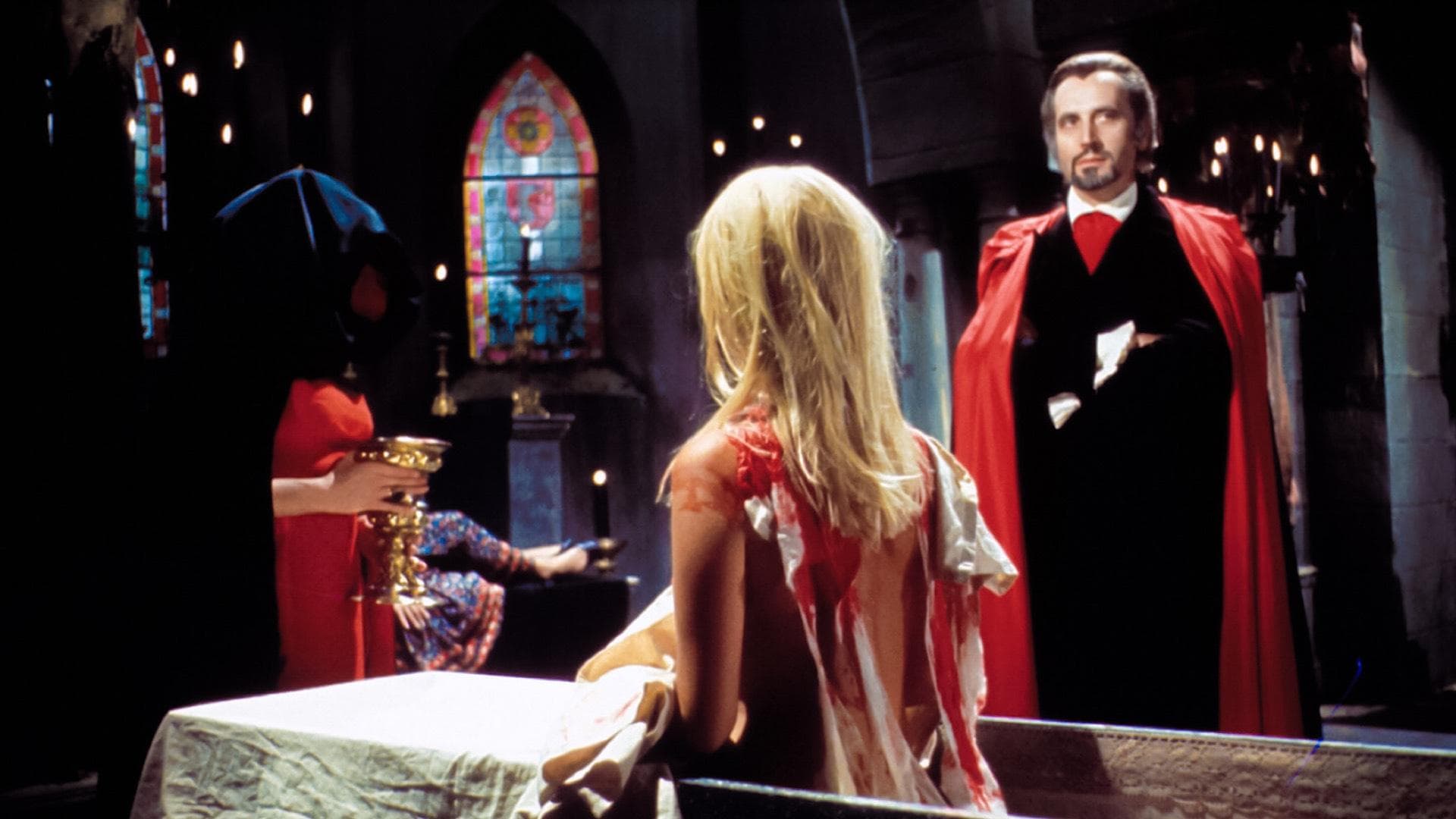 Nur Vampire küssen blutig