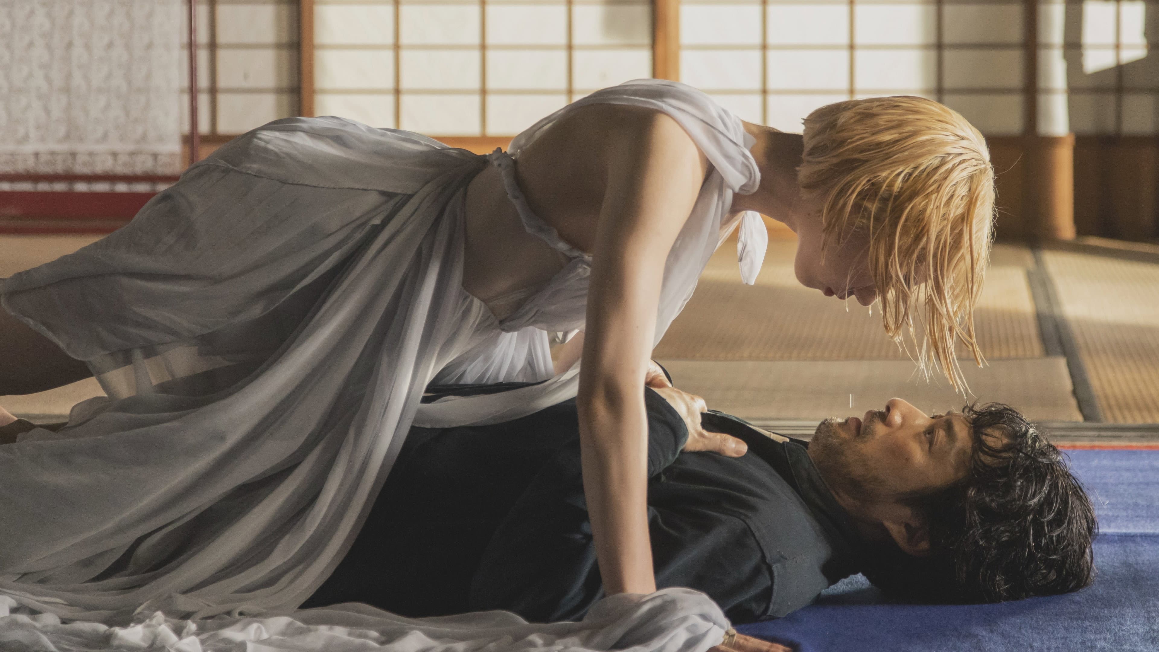 唄う六人の女