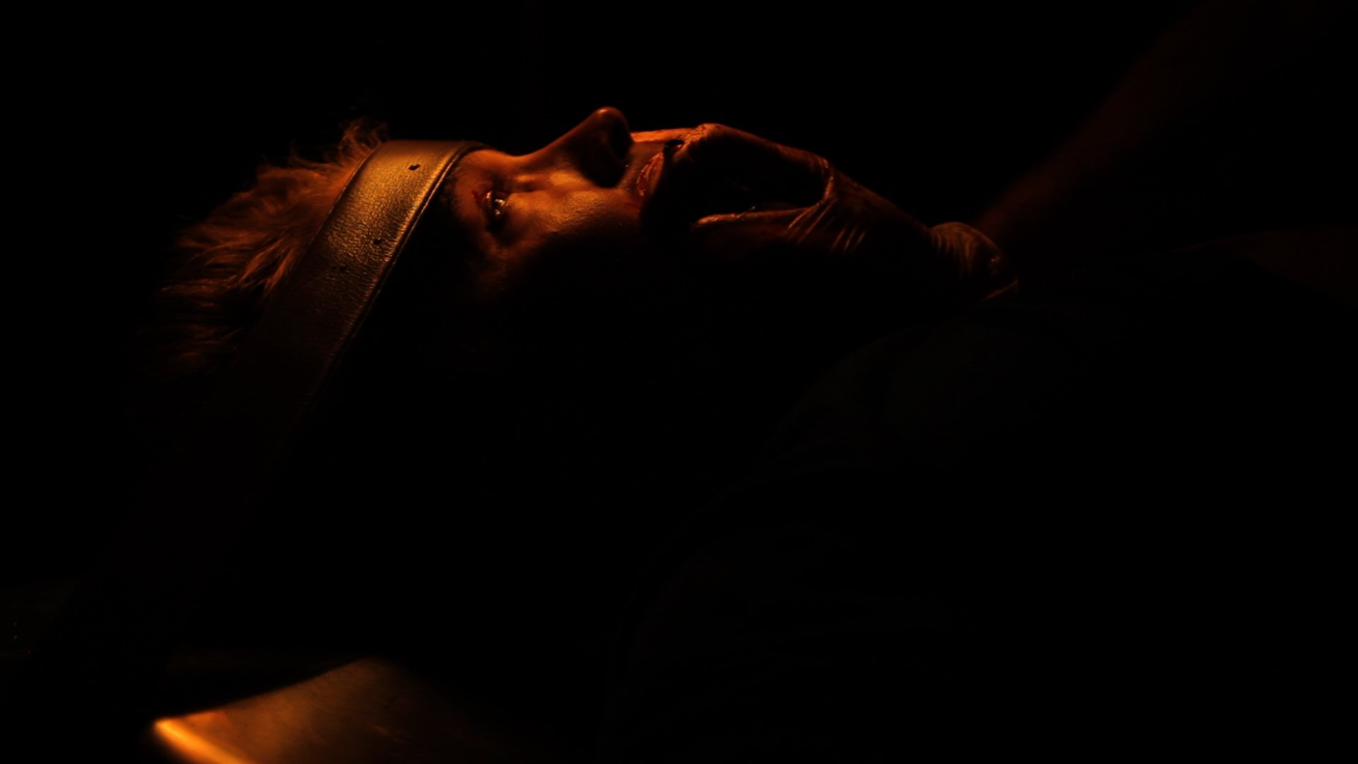 Stripped - Frisches Fleisch