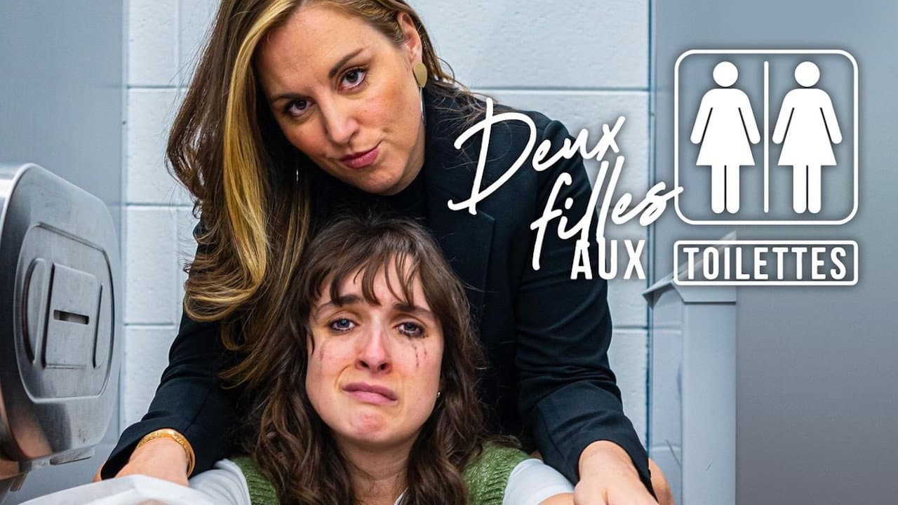 Deux filles aux toilettes
