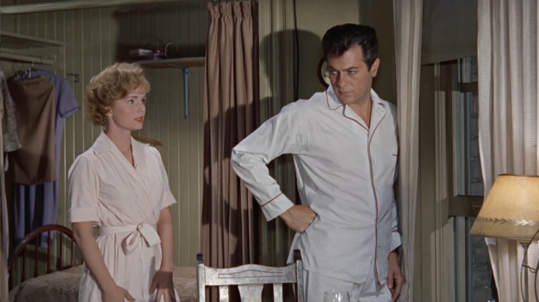 Zwei in einem Zimmer