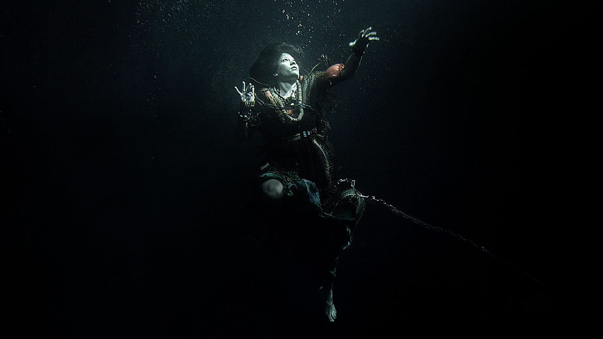 Unfamiliar - Fremde Bedrohung