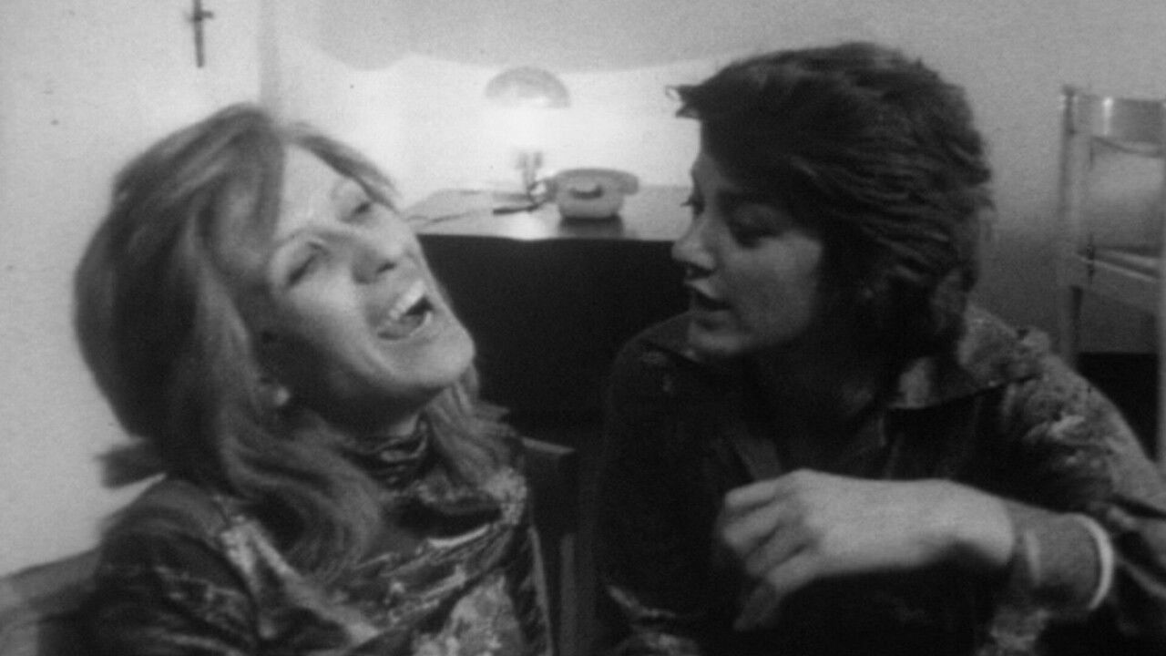 بهار پشت پنجره