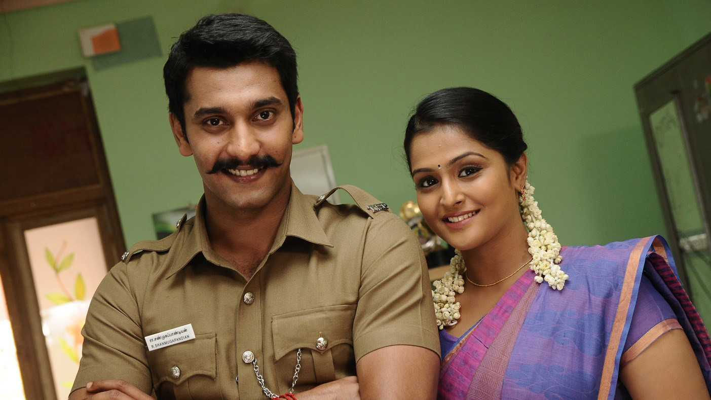 நாலு போலீஸும் நல்லா இருந்த ஊரும்