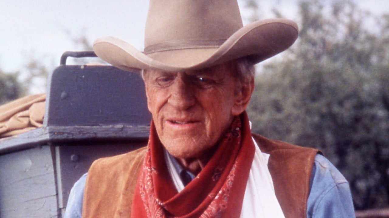 Rauchende Colts: Er ist das Gesetz