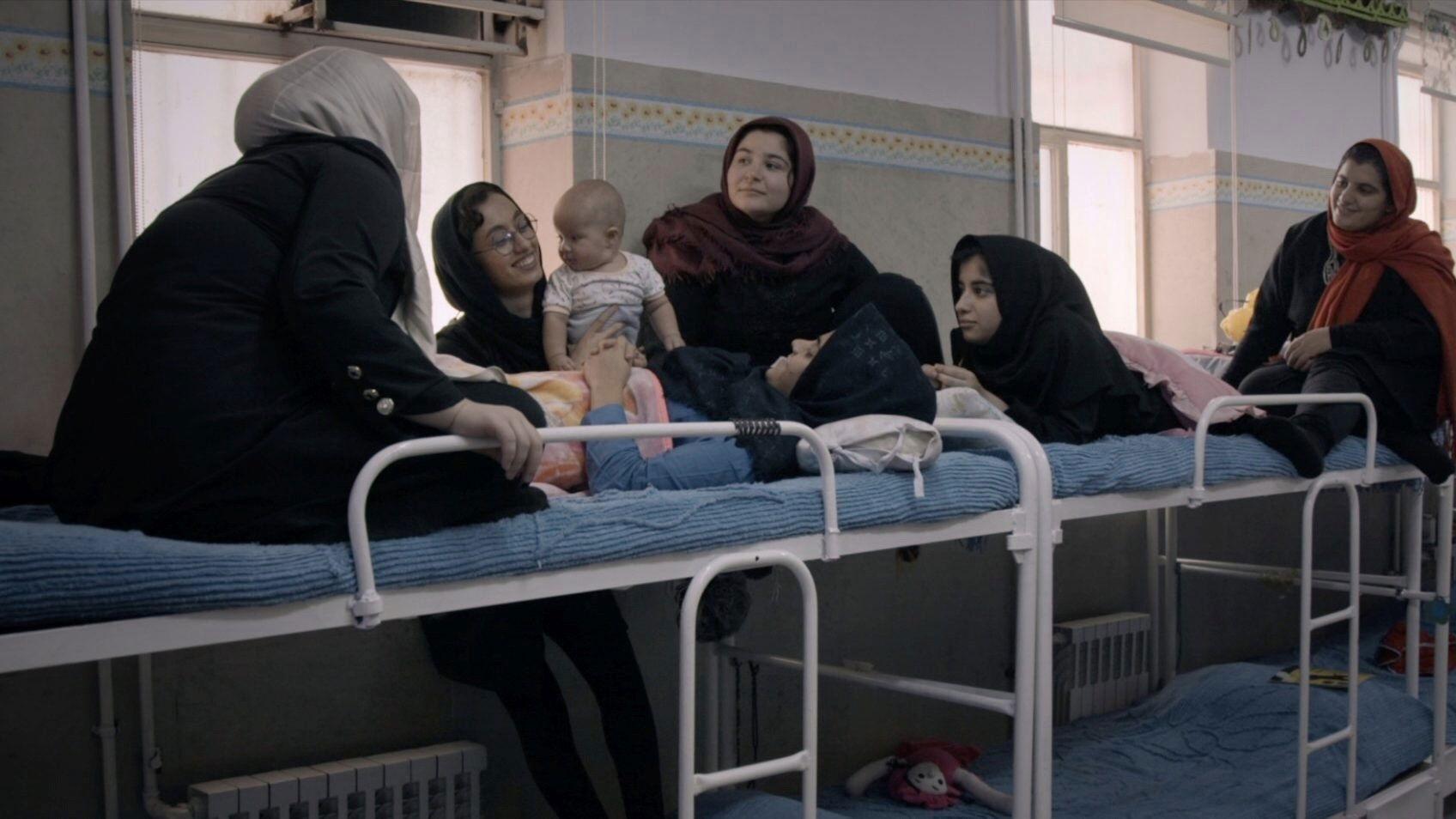 سایه های بی خورشید