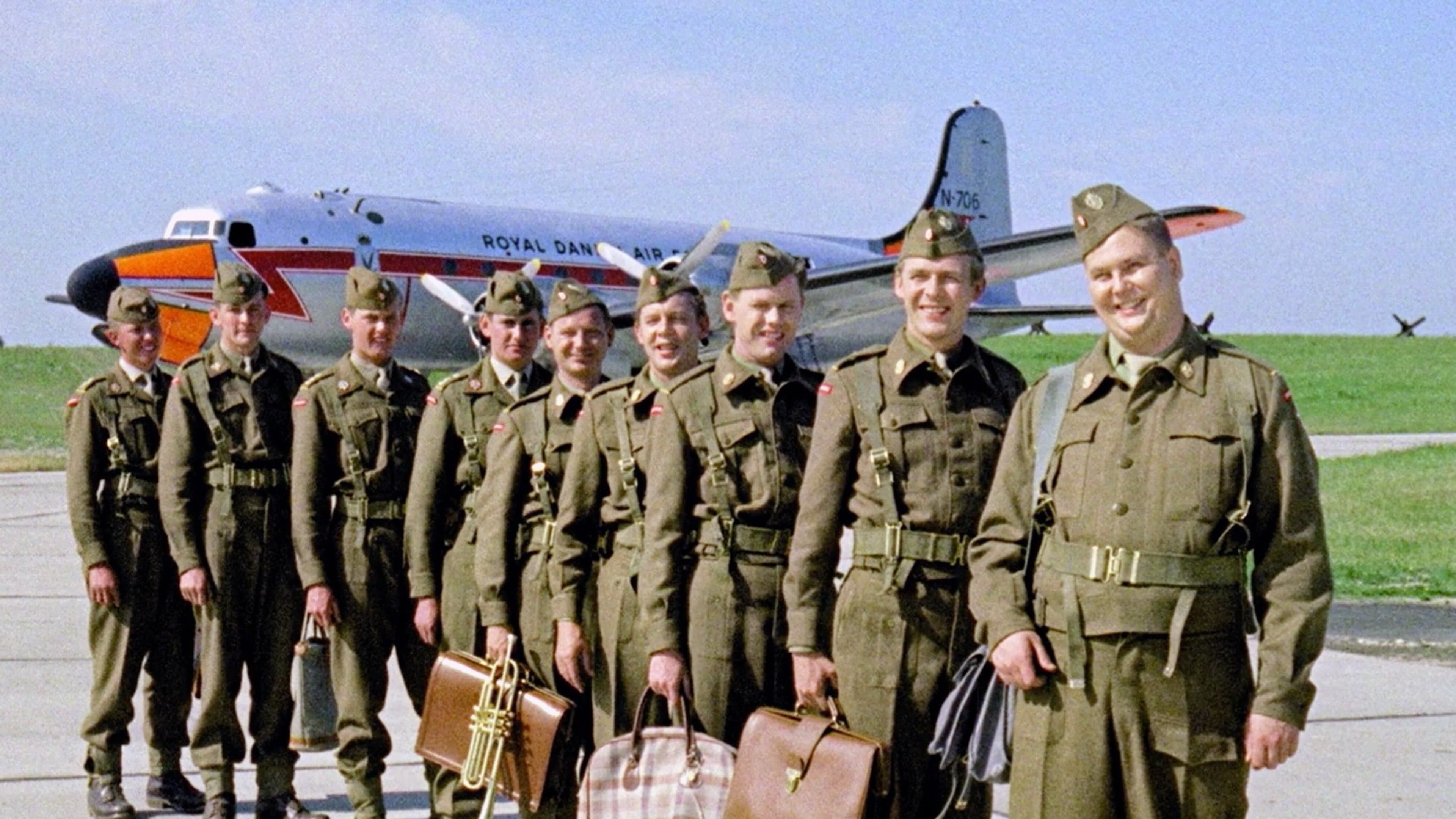 100 Mann und ein Kamel