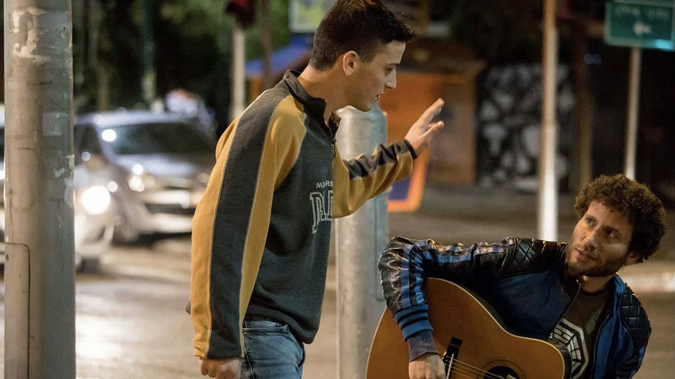 מוטלים בספק