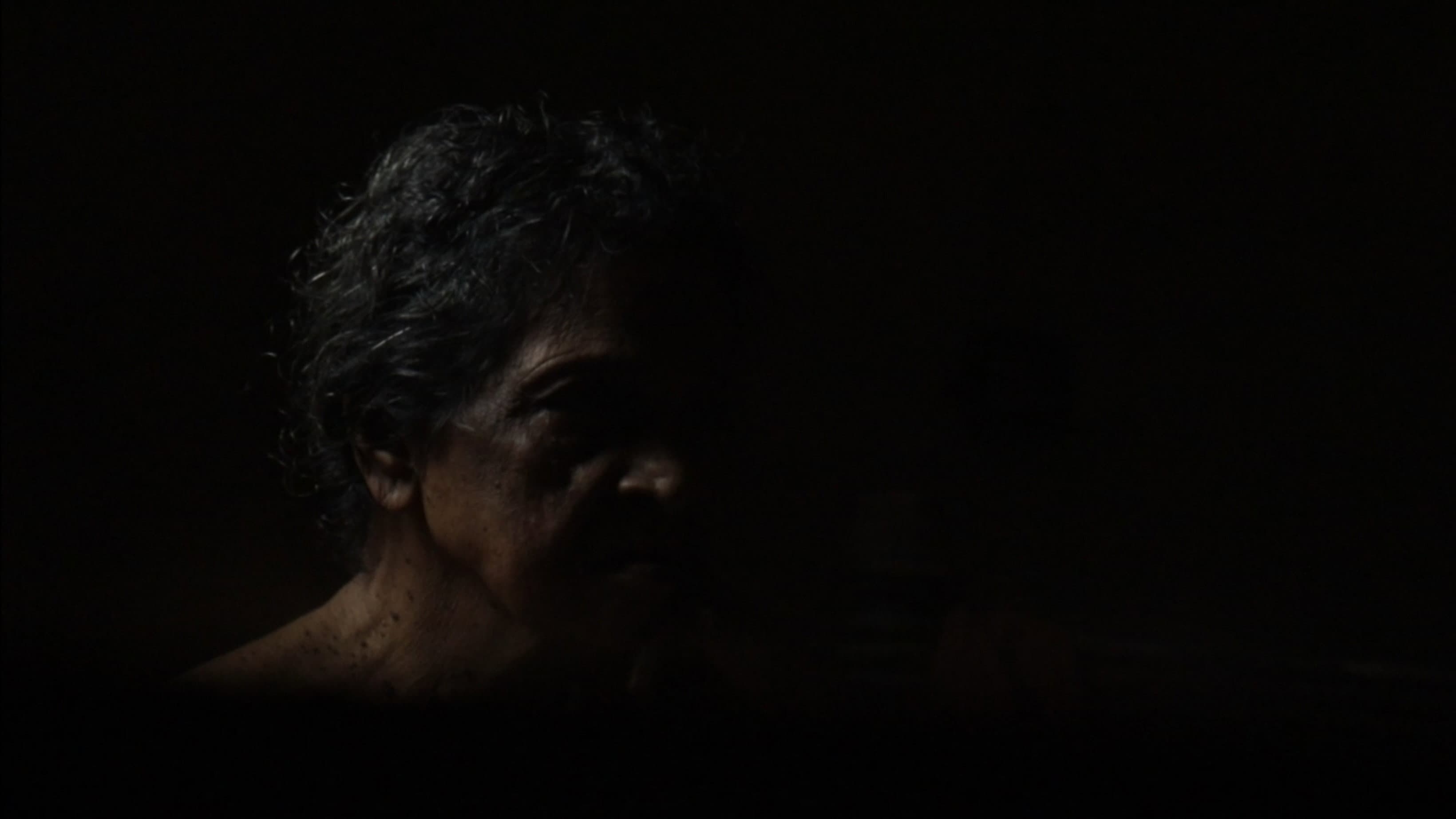 ചുമരുതൊട്ടപ്പോൾ മെല്ലെത്തെളിഞ്ഞവ