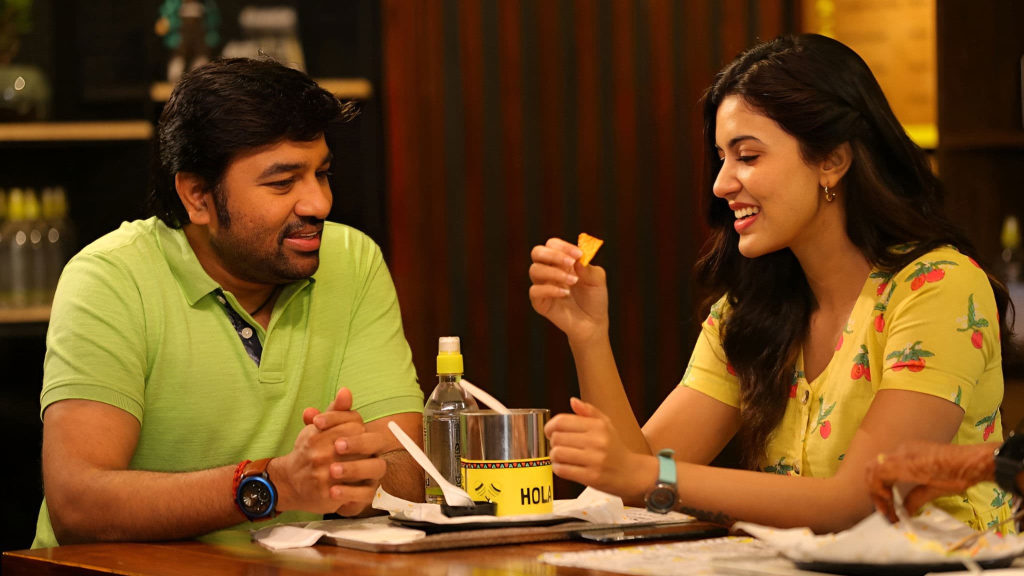 சிங்கிள் ஷங்கரும் ஸ்மார்ட்போன் சிம்ரனும்