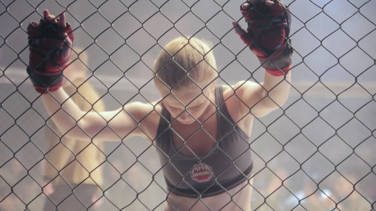 Frauenrollen im Sozialismus und Danach: Blindfold