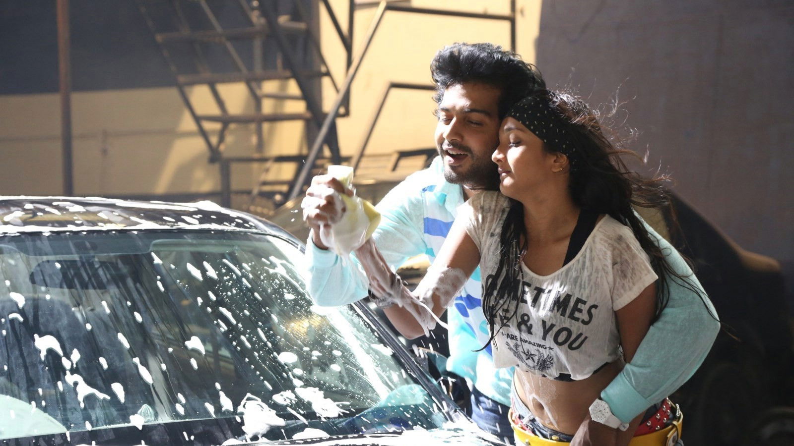 ஆயிரத்தில் இருவர்