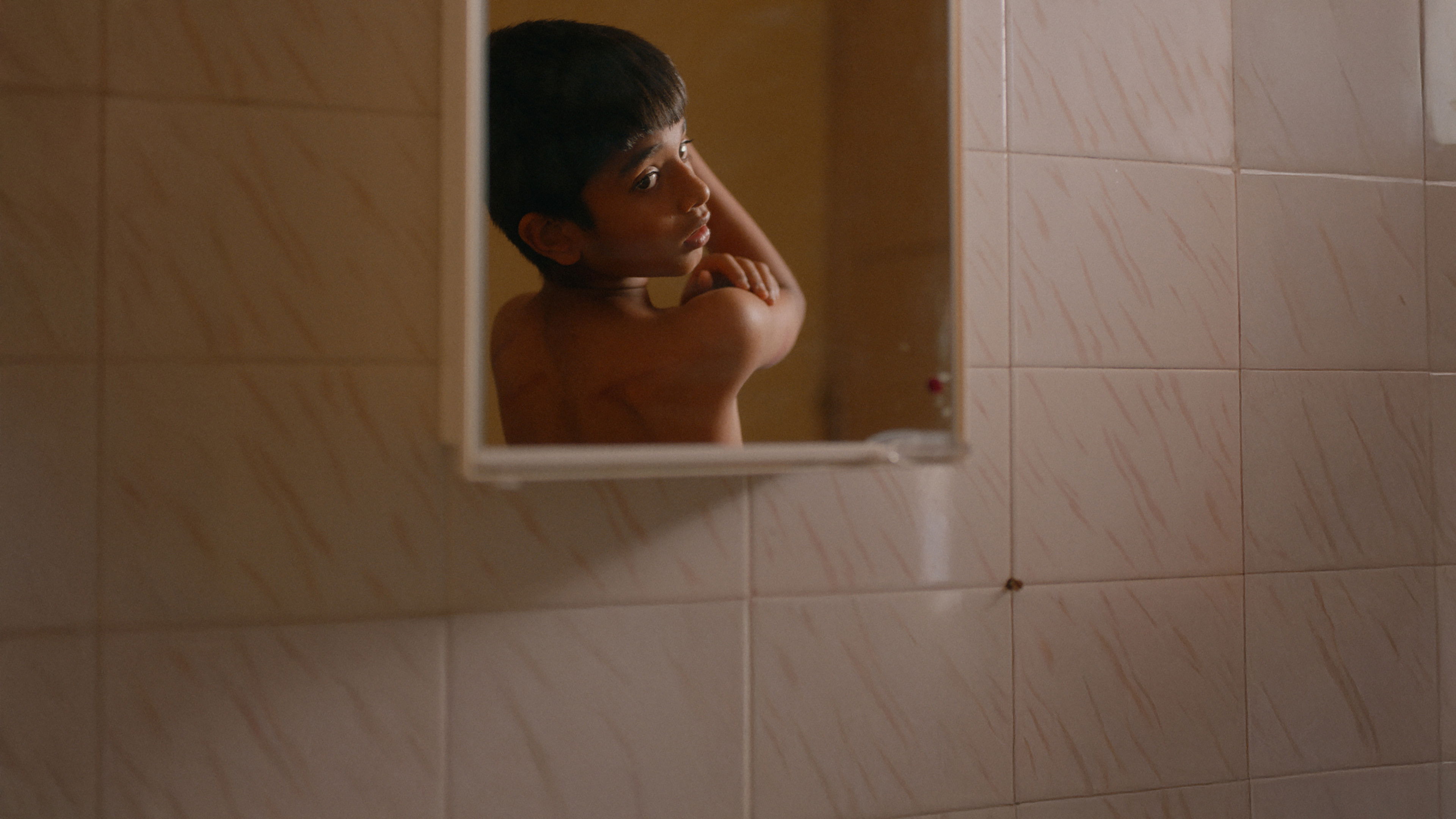 ಅಮ್ಮಂಗೆ ಹೇಳ್ಬೇಡ