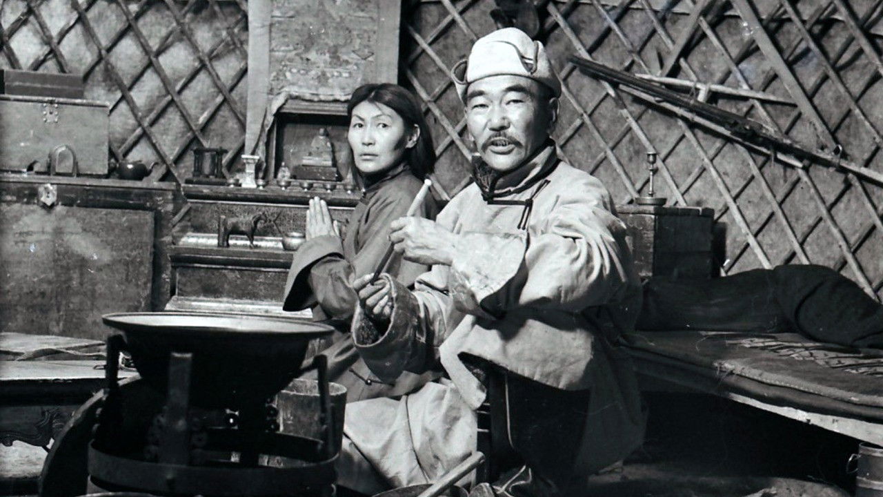 Үүр цайхын өмнө