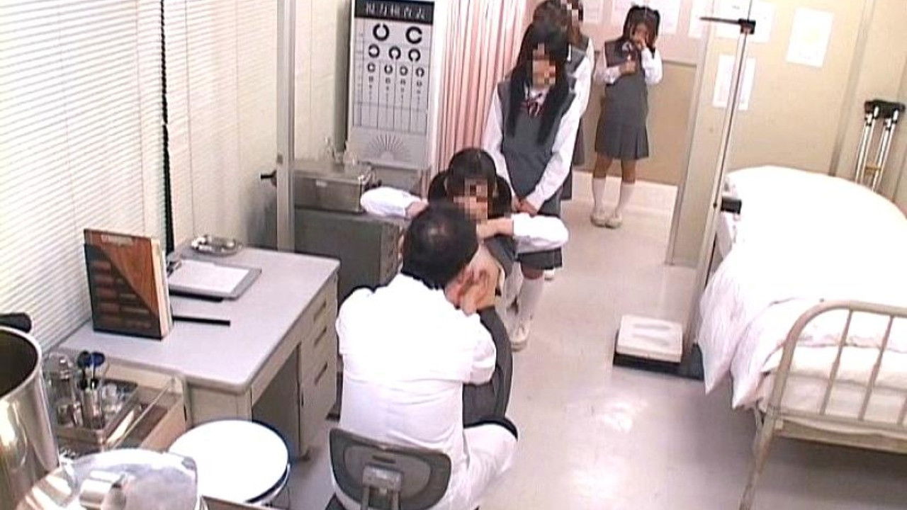 生理前に胸が張って巨乳になる女子校生の疼いた身体は正直だ