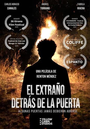 El extraño detrás de la puerta