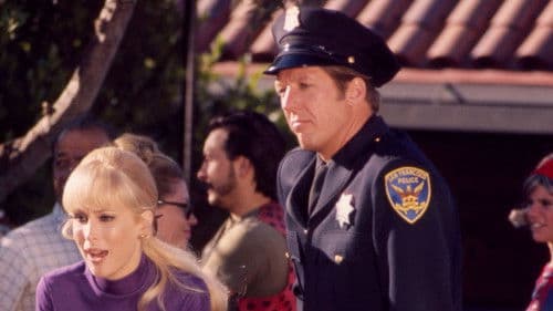 The Feminist and the Fuzz Bild 4