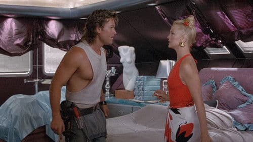 Overboard - Ein Goldfisch fällt ins Wasser Bild 7