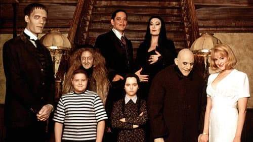 Die Addams Family in verrückter Tradition Bild 6