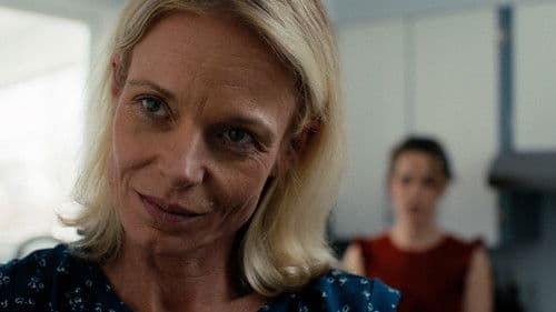 Her Mother's Eyes Bild 1