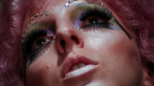 Luminous Procuress Bild 1