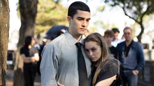 A Menina Que Matou os Pais: A Confissão Bild 3