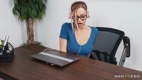 Big Tits At Work 21 Bild 1