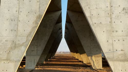 reBUILDING PALANGA Bild 2