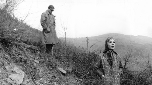 Şehirdeki Yabancı Bild 2