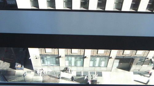 Waiting Room Window Bild 1