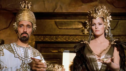 Herrscherin der Wüste Bild 1