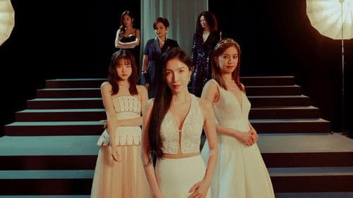 Born for the Spotlight Bild 6