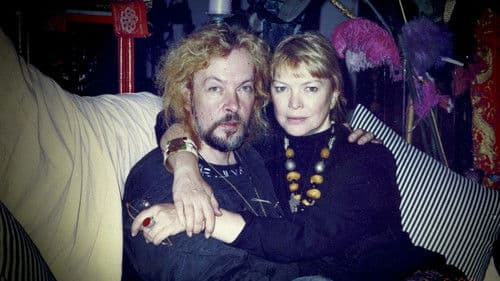 Steven Arnold: Heavenly Bodies Bild 1