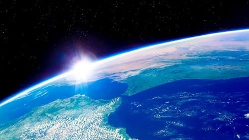 A Beautiful Planet Bild 1