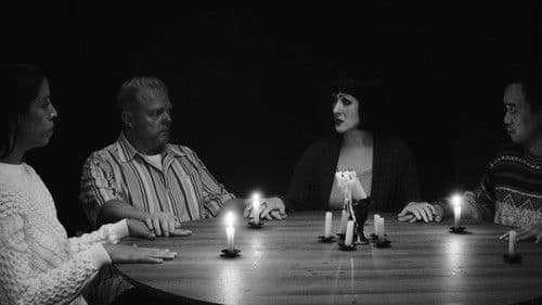 Your Presence is Requested Bild 1