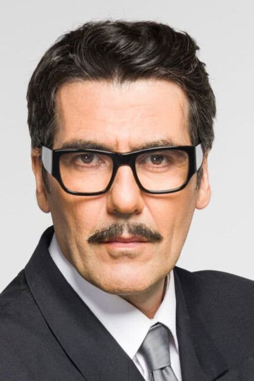 Αντώνης Καρυστινός