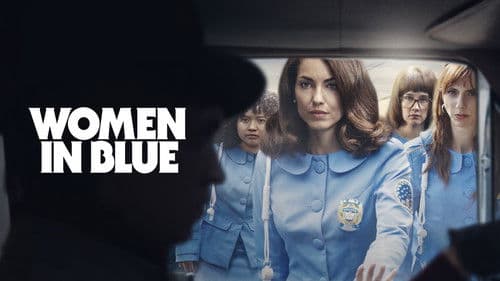 Women in Blue Bild 1