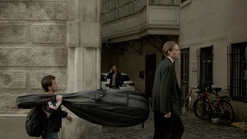 Plastic Symphony Bild 1