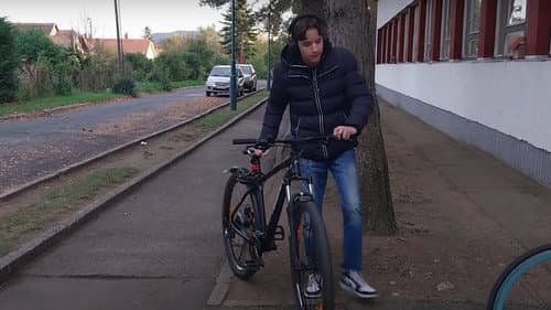 Inside the School Bild 1