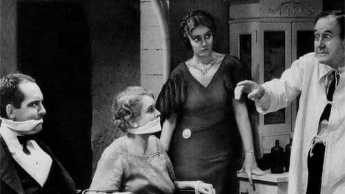 The Ghost Walks Bild 1