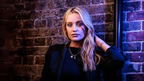 Laura Whitmore Investigates Bild 1