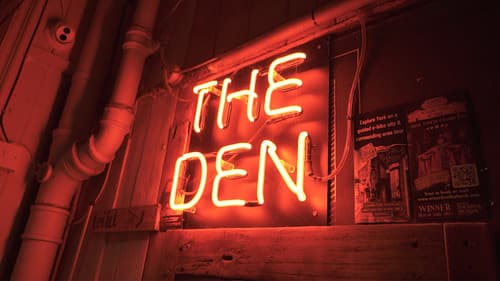 The Courage to Stand Up Bild 1