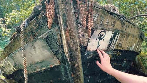 The Land of Blue Lakes Bild 1