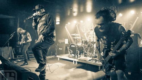 36 Crazyfists: Underneath A Northern Sky Bild 1