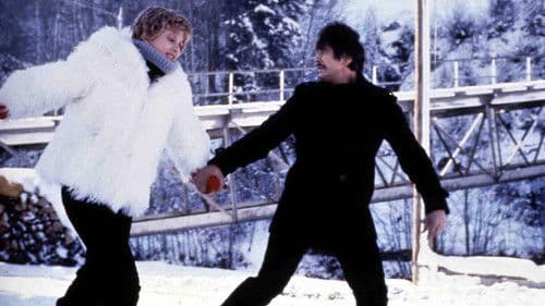 Ein Mann räumt auf Bild 2