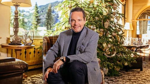 Alpine Hotel at Christmas Bild 1